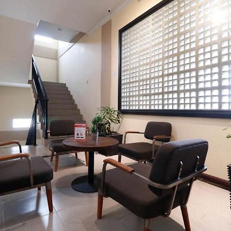 Reddoorz Plus Near Universitas Sumatera Utara Медан Экстерьер фото